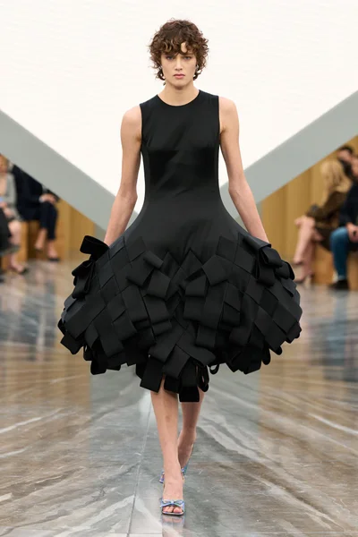 Look 64